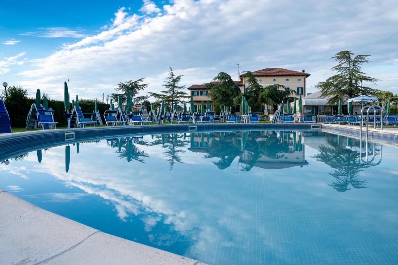 Hotel Villa Sara Mestre Eksteriør billede