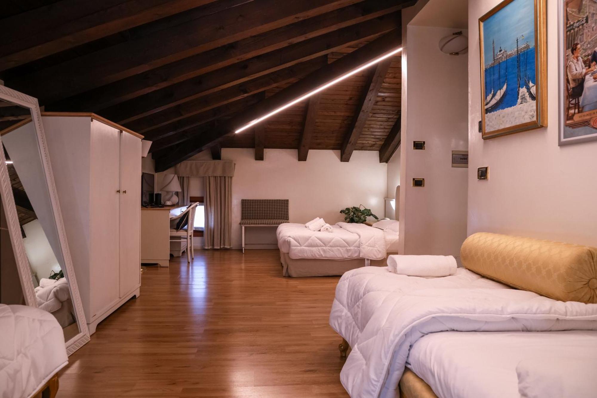 Hotel Villa Sara Mestre Eksteriør billede